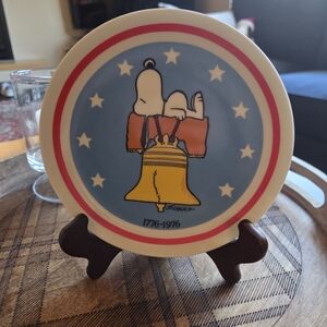 Peanuts Bicentennial Plate Collectible Distributed For Schmid Bros. Inc. ❤️🤍💙